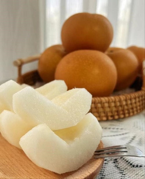 Autumn Moon Pear